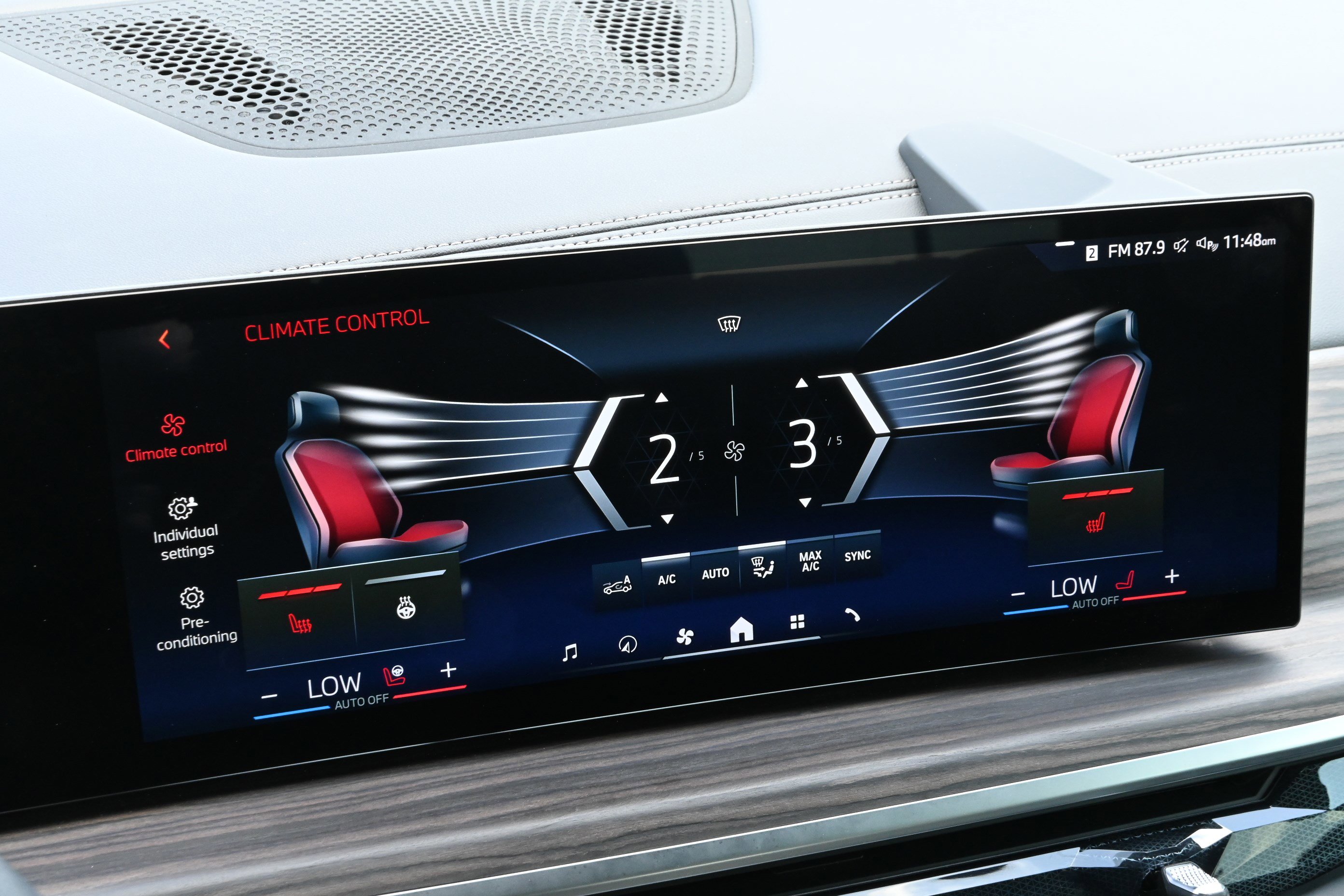 Certified 2025 BMW X5 xDrive40i w/ Premium Package image 20