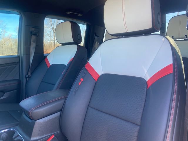 Used 2024 GMC Canyon AT4X image 16