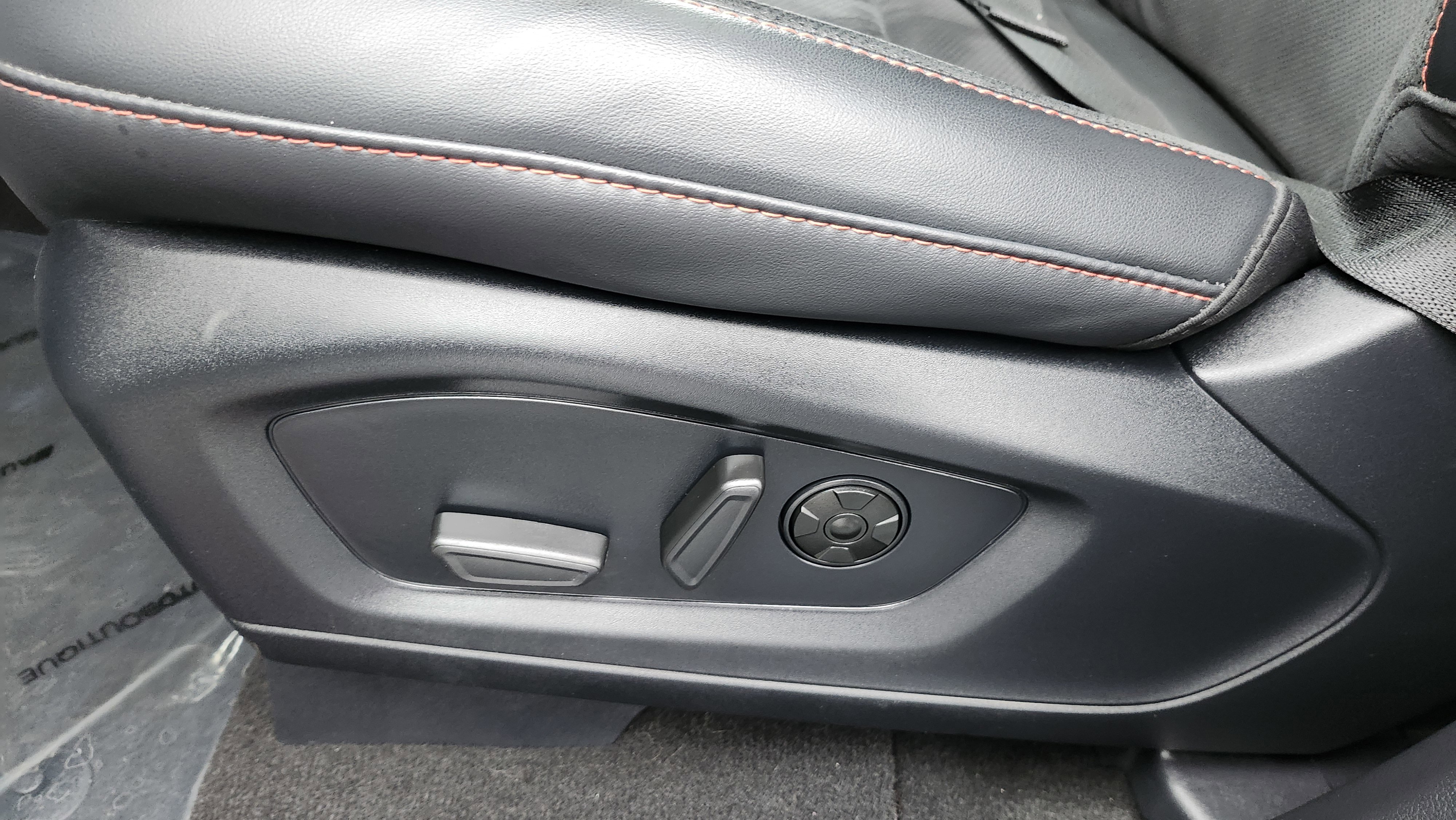 Used 2025 Ford Explorer ST w/ Sun And Sound Package image 28