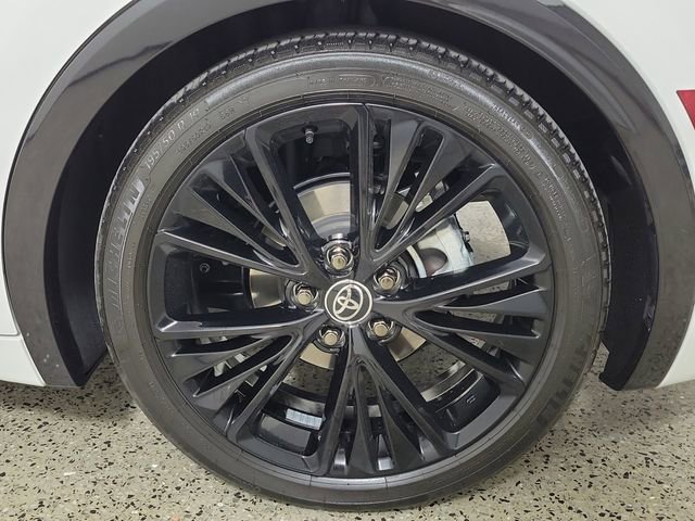 Used 2025 Toyota Prius image 8