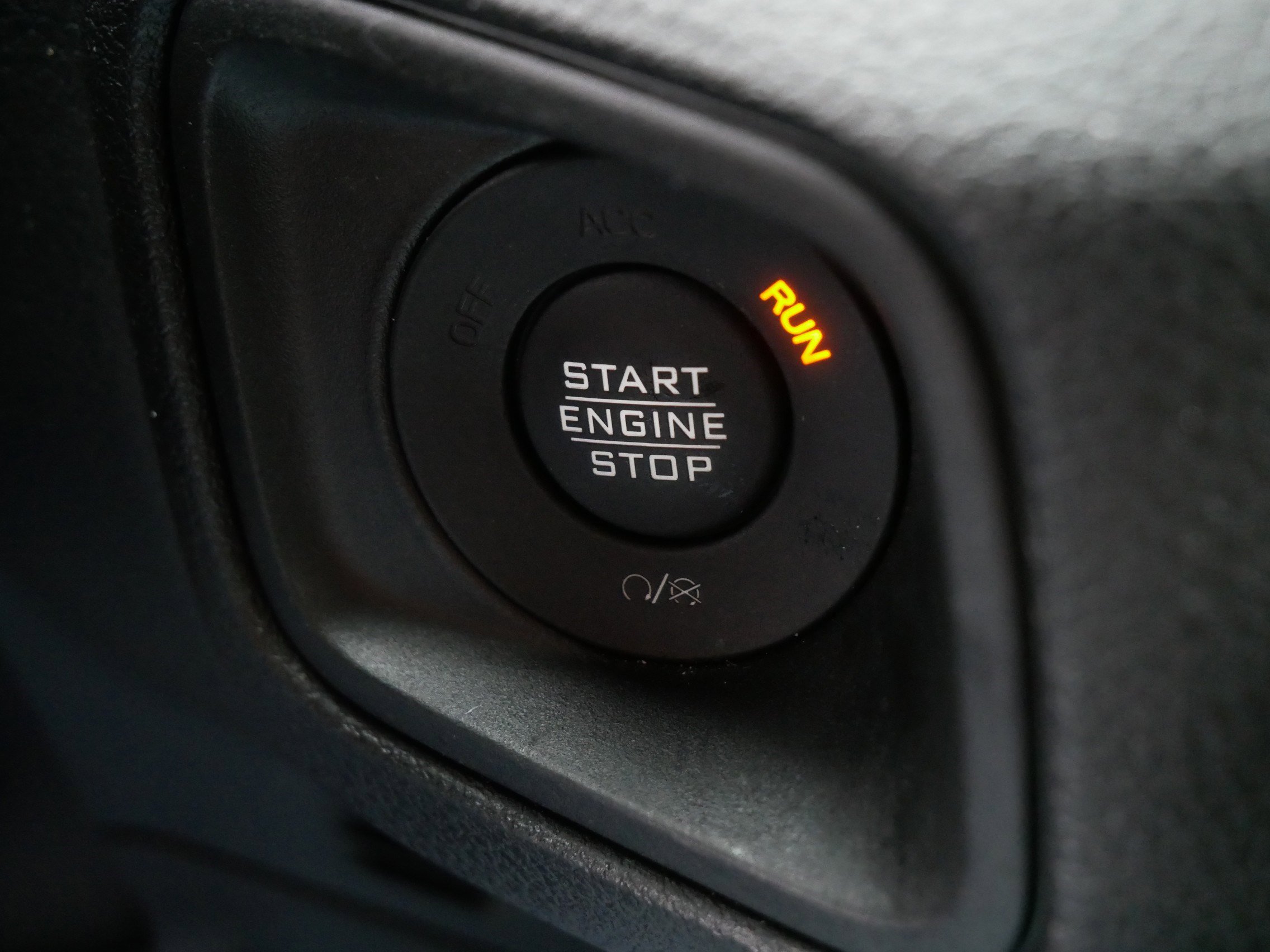 Used 2024 Jeep Wrangler Sport S image 25