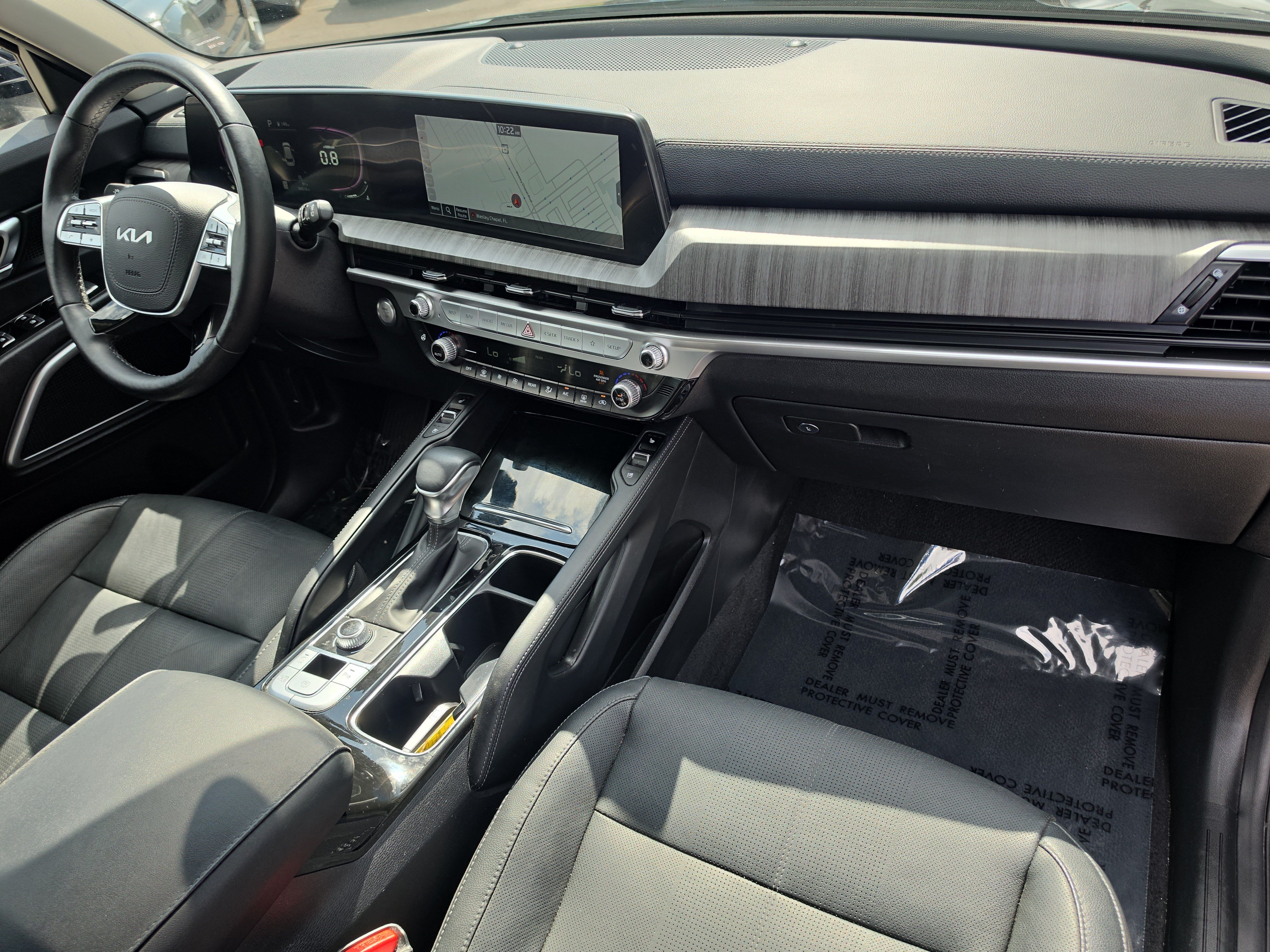 Used 2023 Kia Telluride EX w/ EX Captain's Chair Package AWD/4WD image 12