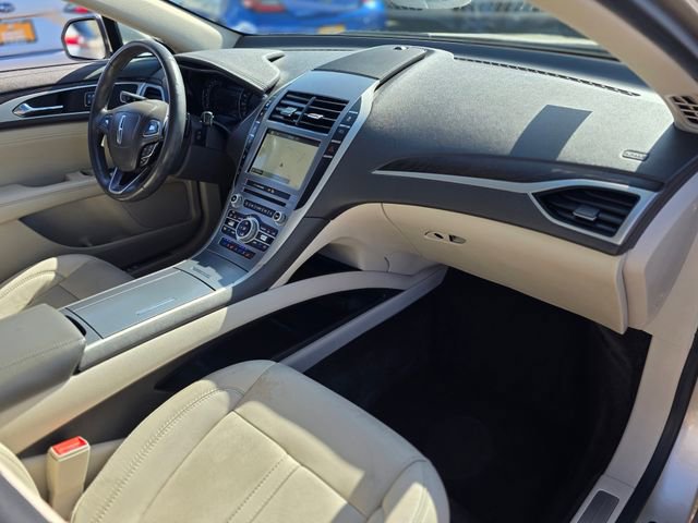 Used 2017 Lincoln MKZ Reserve image 7