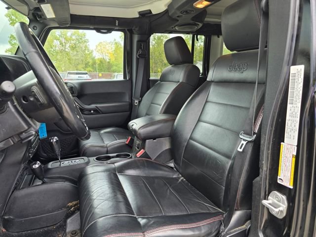 Used 2012 Jeep Wrangler Unlimited Sahara image 10
