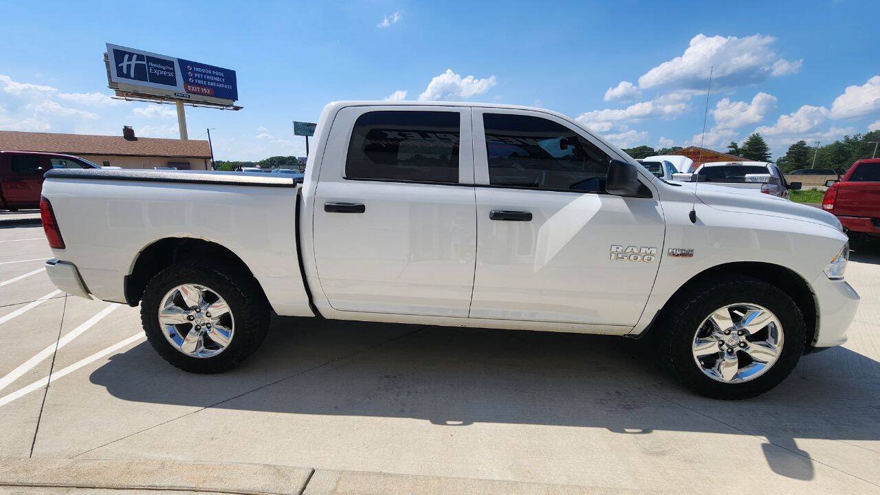 Used 2014 RAM 1500 Express AWD/4WD image 7