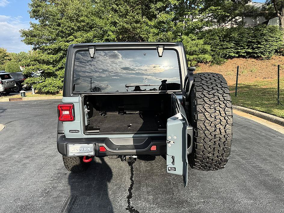 Used 2024 Jeep Wrangler Unlimited Rubicon w/ Capability Package AWD/4WD image 27