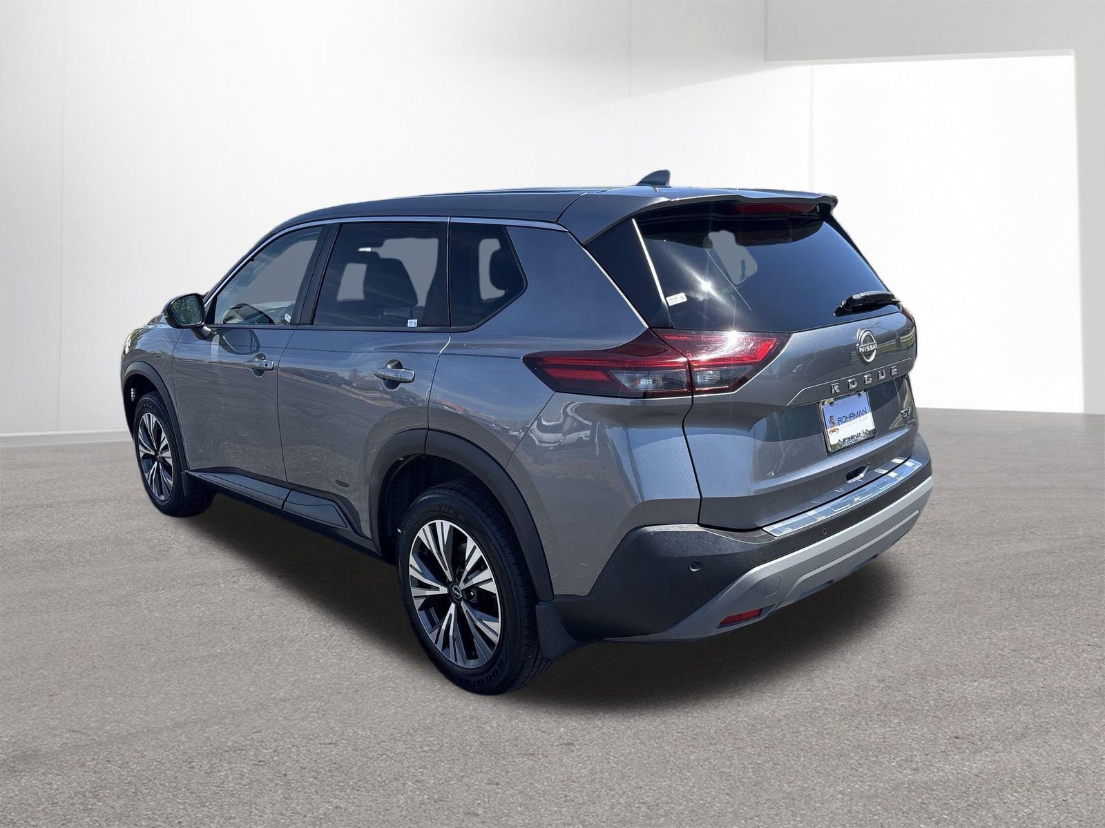 Used 2023 Nissan Rogue SV FWD image 6