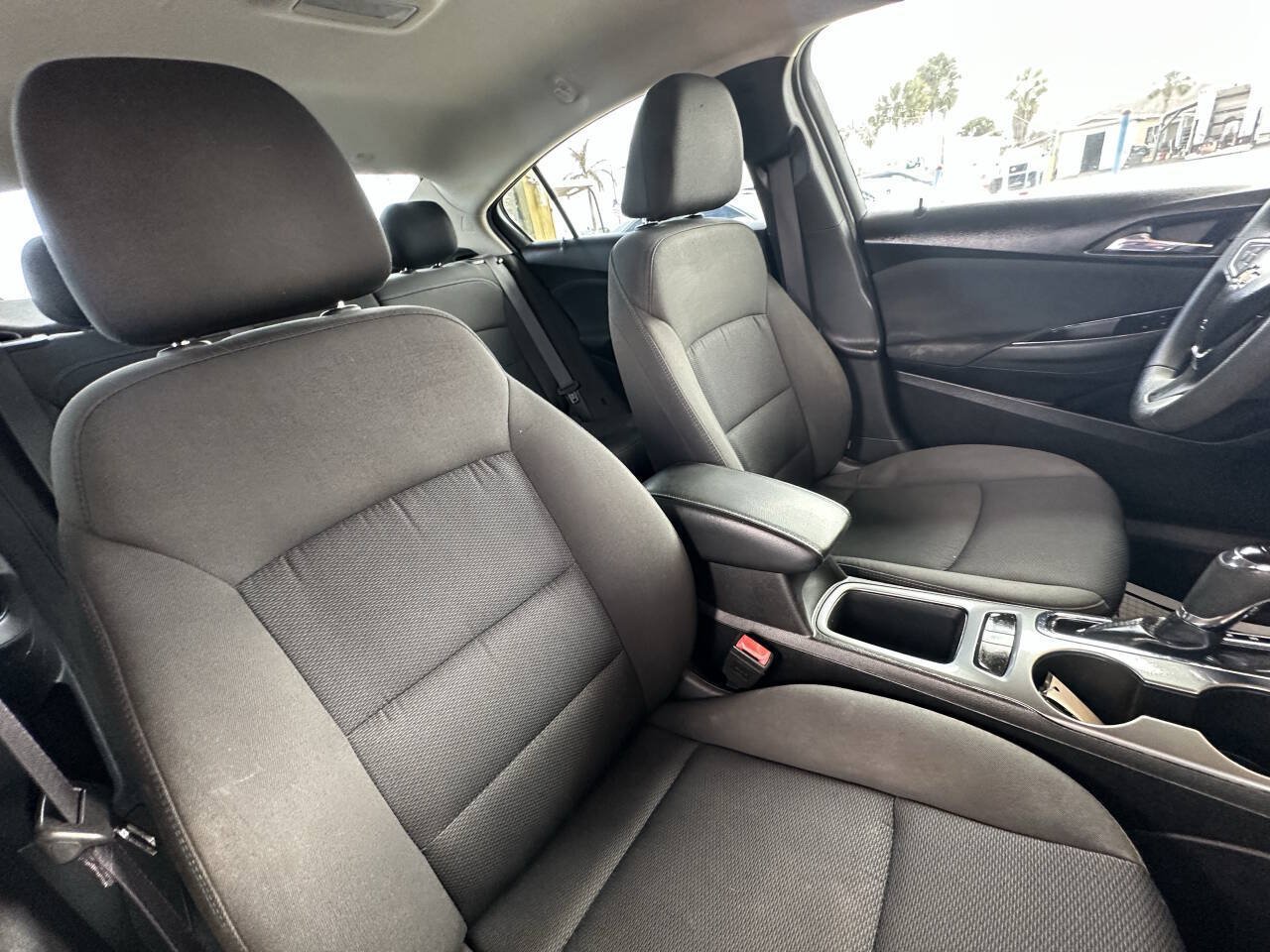 Used 2016 Chevrolet Cruze LT w/ Convenience Package FWD image 20