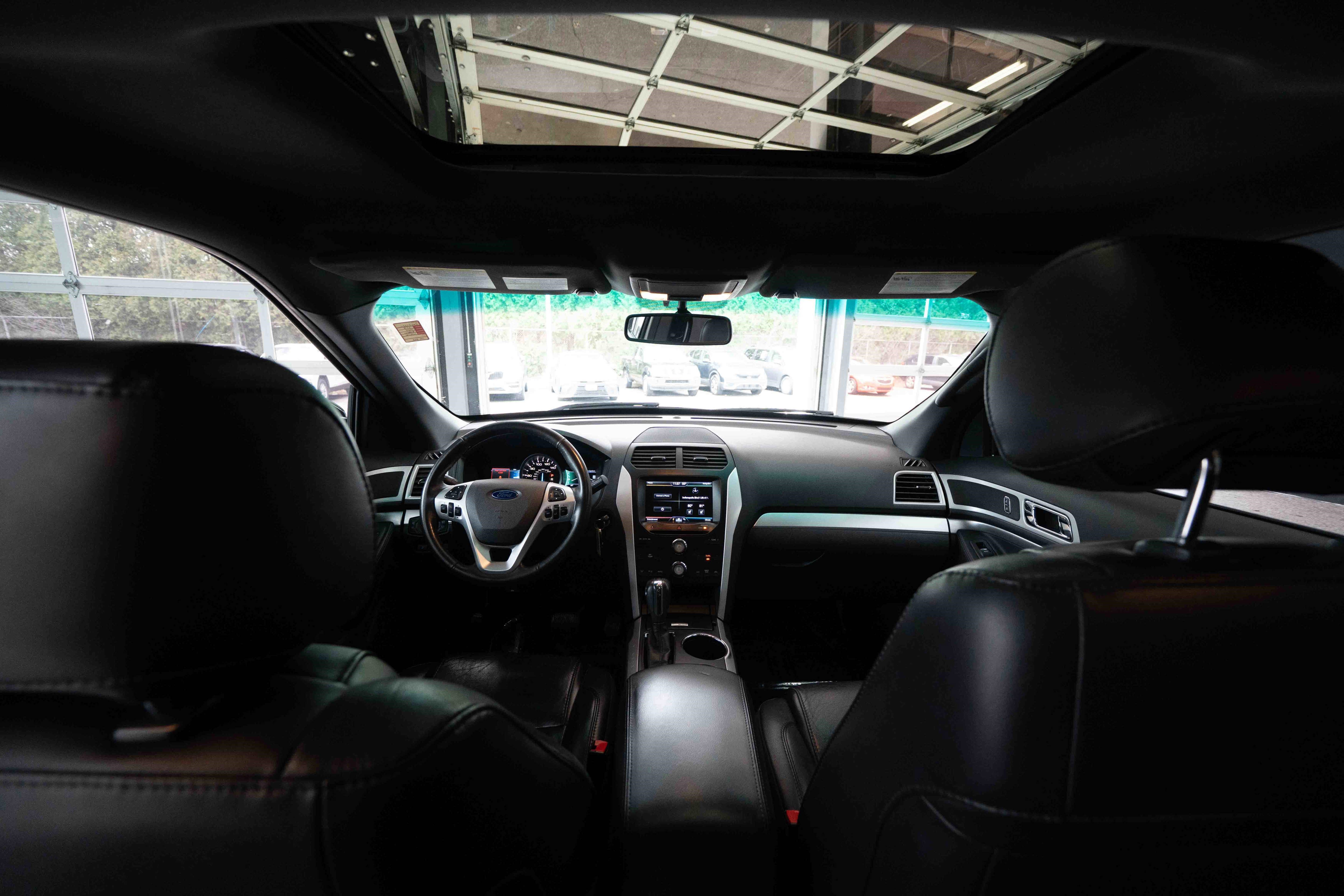 Used 2013 Ford Explorer XLT image 19