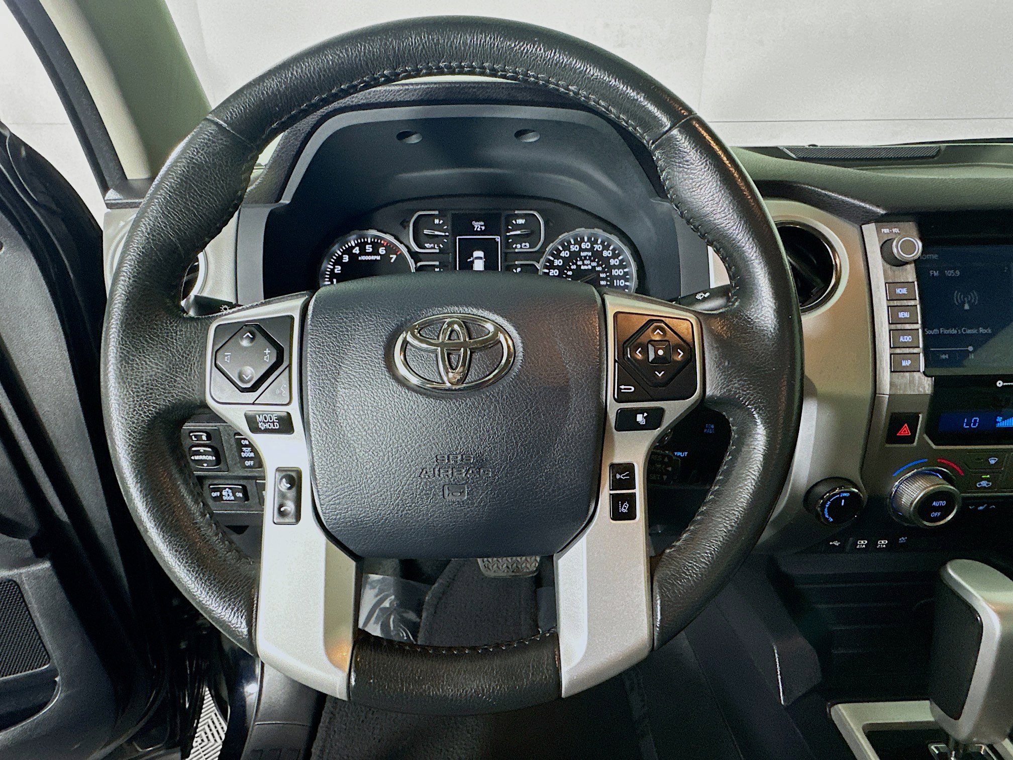 Used 2020 Toyota Tundra Limited w/ TRD Off-Road Package AWD/4WD image 15