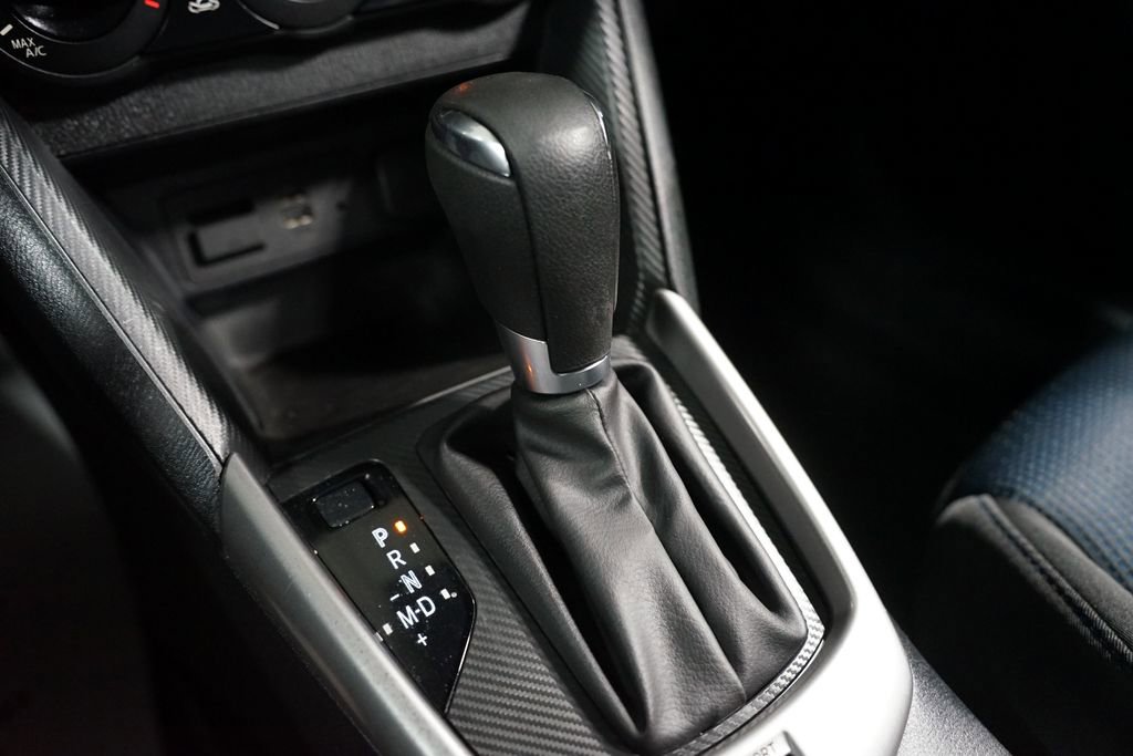 Used 2019 Toyota Yaris L FWD image 20