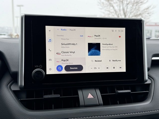 Used 2025 Toyota RAV4 XLE image 3