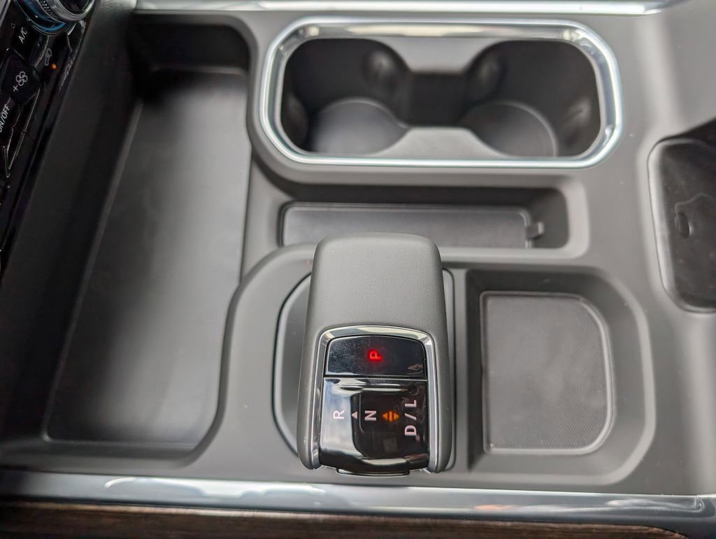 New 2026 GMC Sierra 1500 Elevation image 16