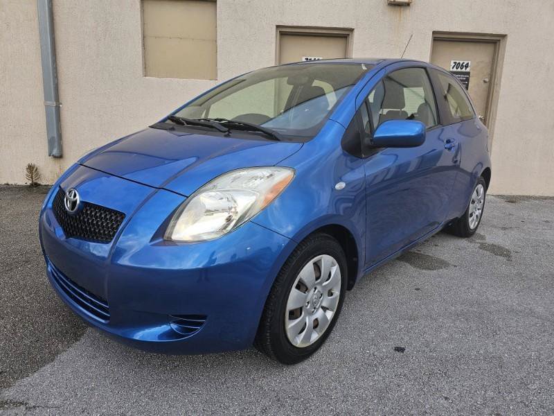 Used 2007 Toyota Yaris 2-Door Hatchback FWD image 6