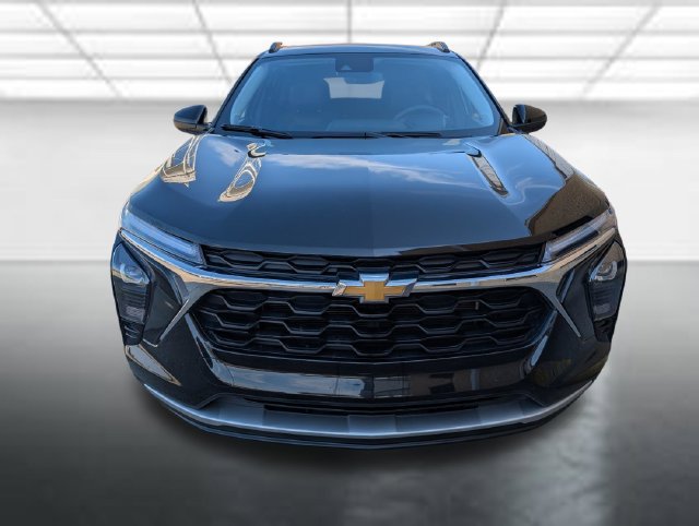 Certified 2025 Chevrolet Trax LT FWD image 23