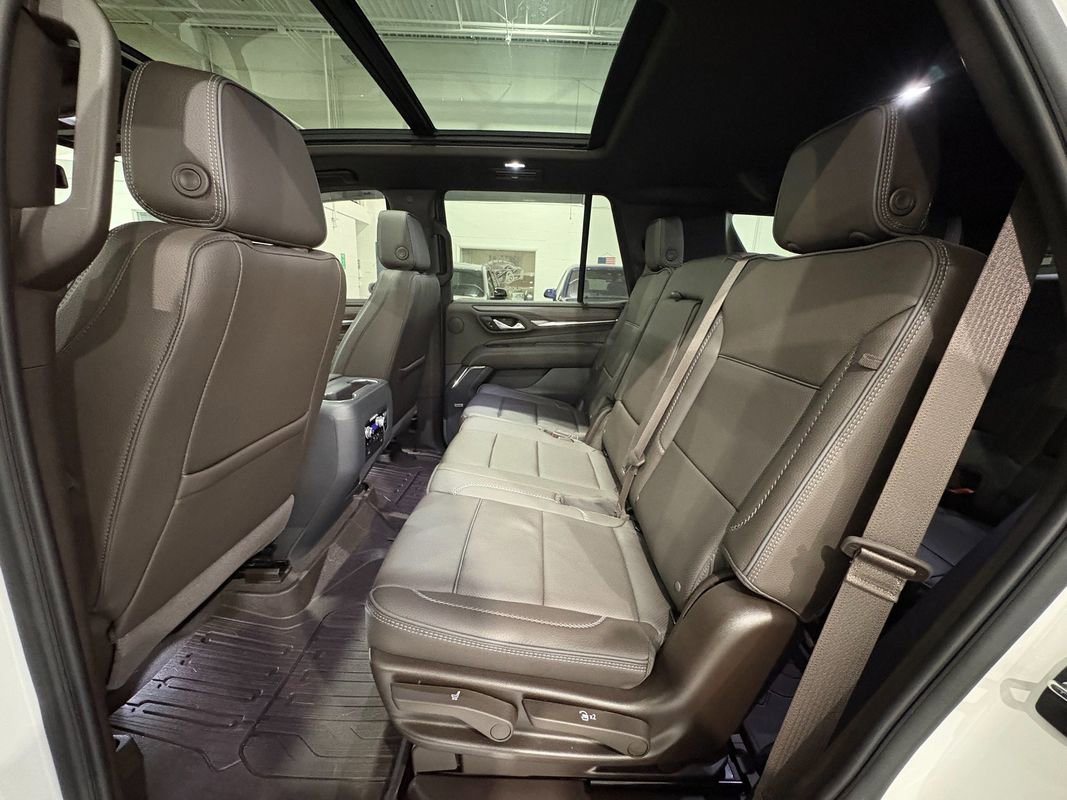 Used 2023 GMC Yukon Denali w/ LPO, Floor Liner Package AWD/4WD image 42