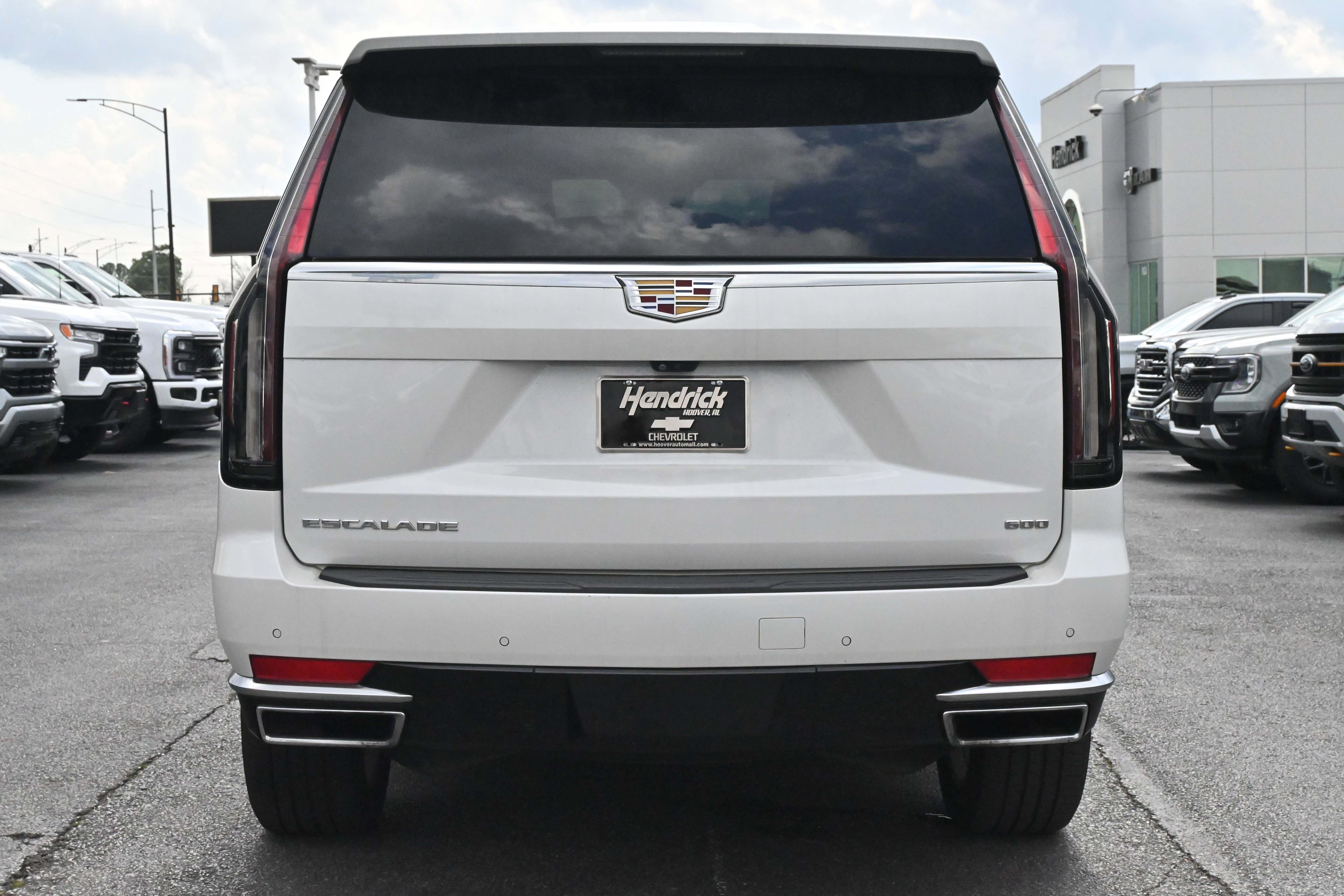 Used 2022 Cadillac Escalade Premium Luxury image 14