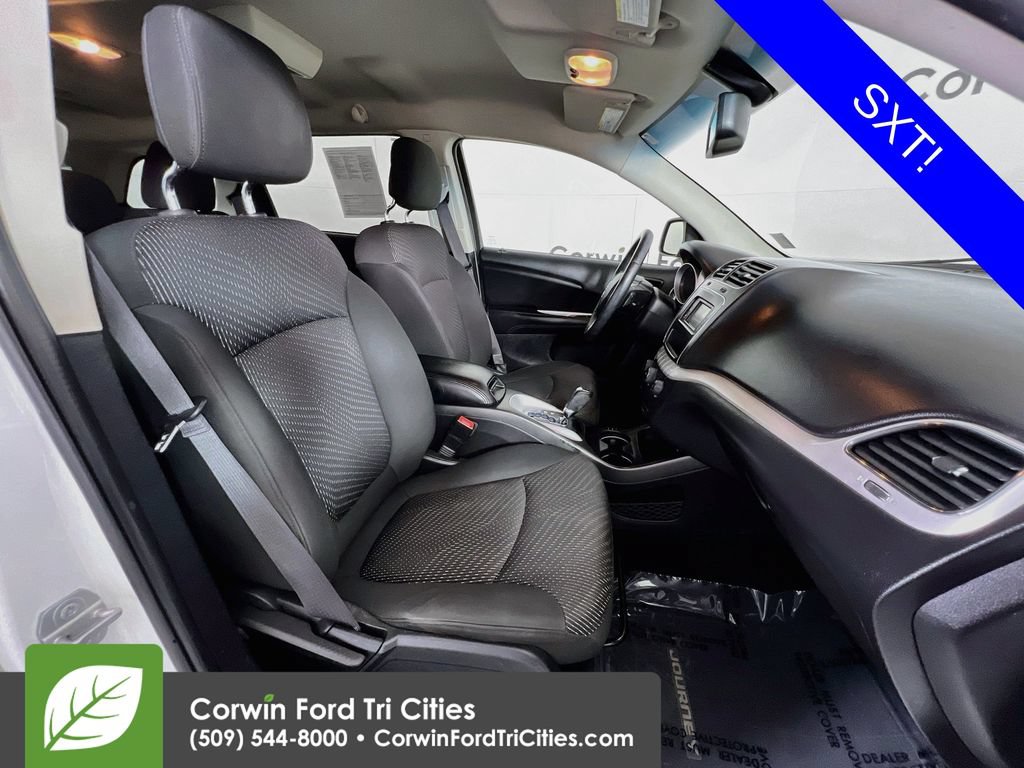 Used 2016 Dodge Journey SXT AWD/4WD image 18