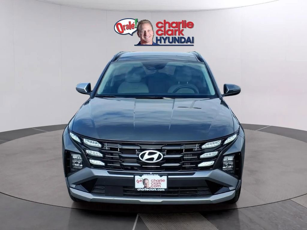 Used 2025 Hyundai Tucson SEL AWD/4WD image 8