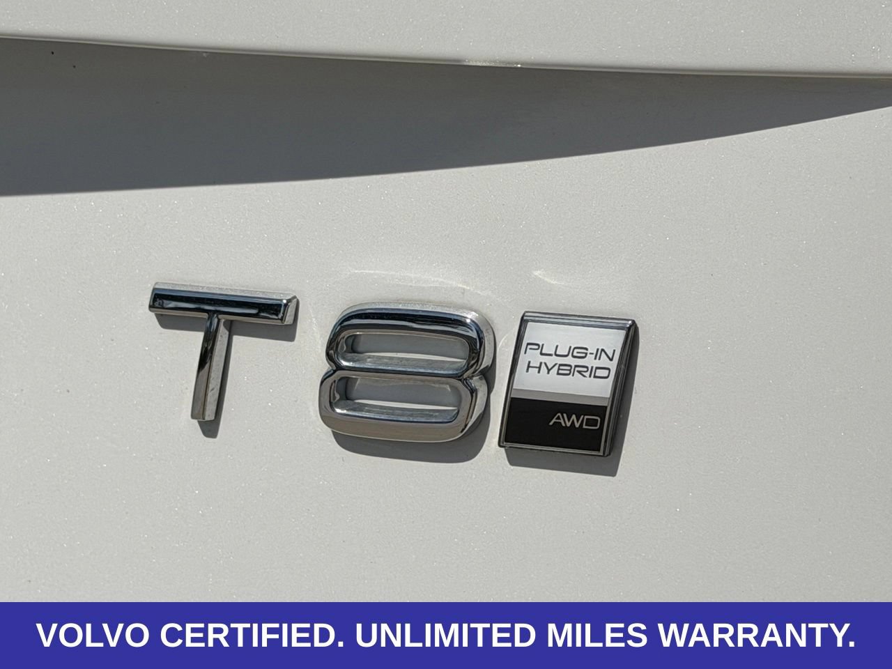 Certified 2025 Volvo XC90 T8 Plus AWD/4WD image 10