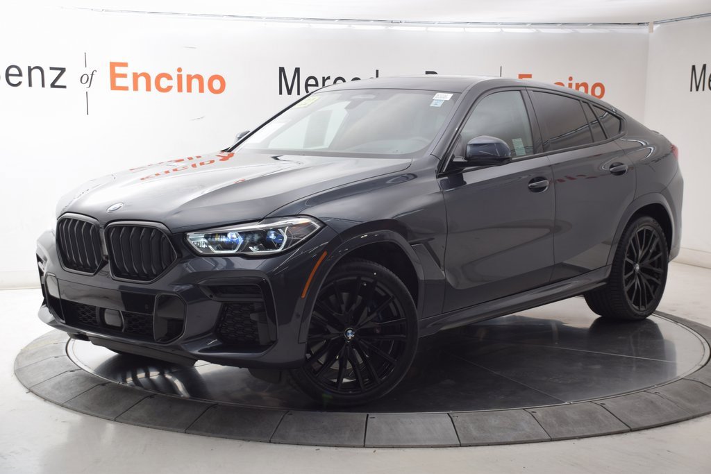 Used 2022 BMW X6 M50i w/ Executive Package image 2