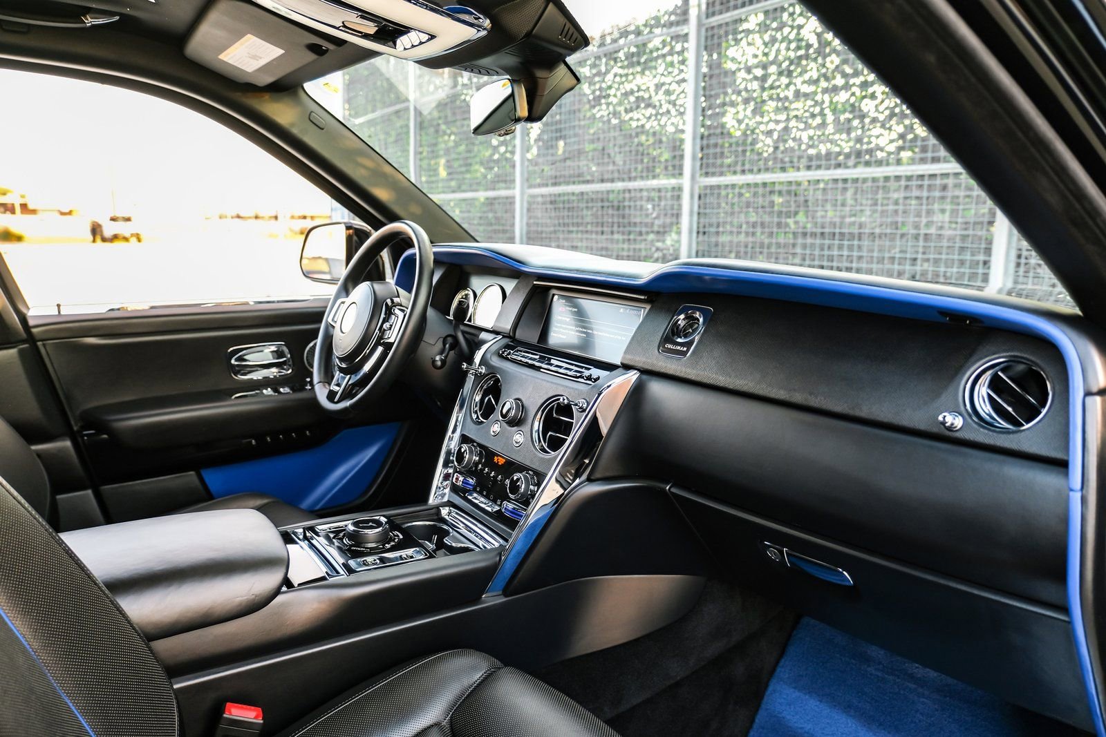 Used 2021 Rolls-Royce Cullinan image 10
