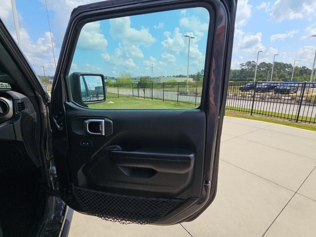 Used 2018 Jeep Wrangler Unlimited Sport S AWD/4WD image 20