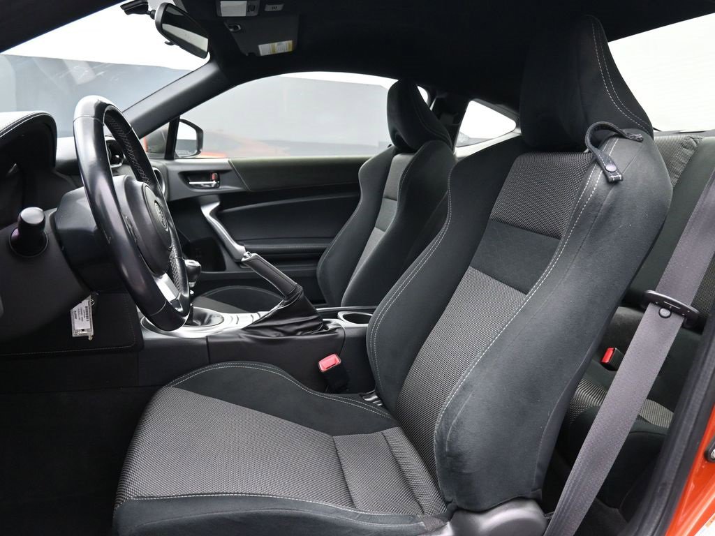 Used 2017 Toyota 86 image 10