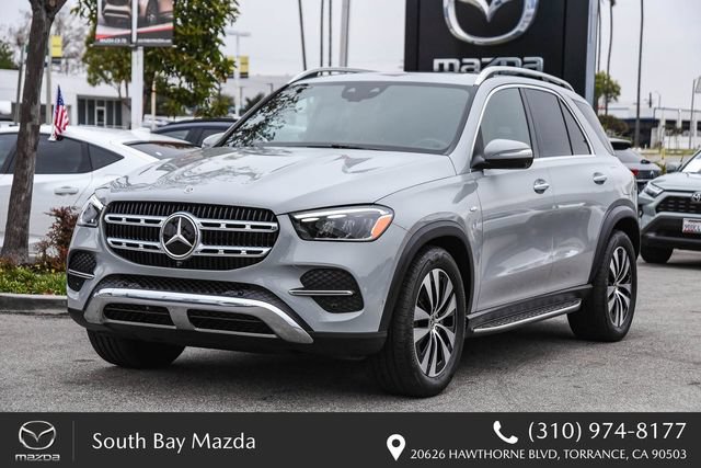 Used 2025 Mercedes-Benz GLE 450e 4MATIC image 3