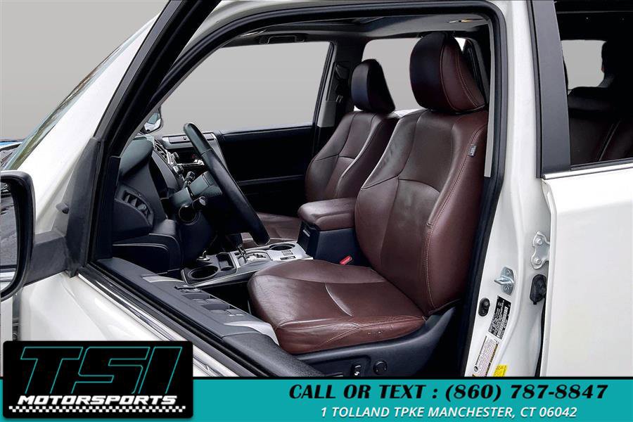 Used 2015 Toyota 4Runner Limited w/ Four Season Floor Mat Package AWD/4WD image 24