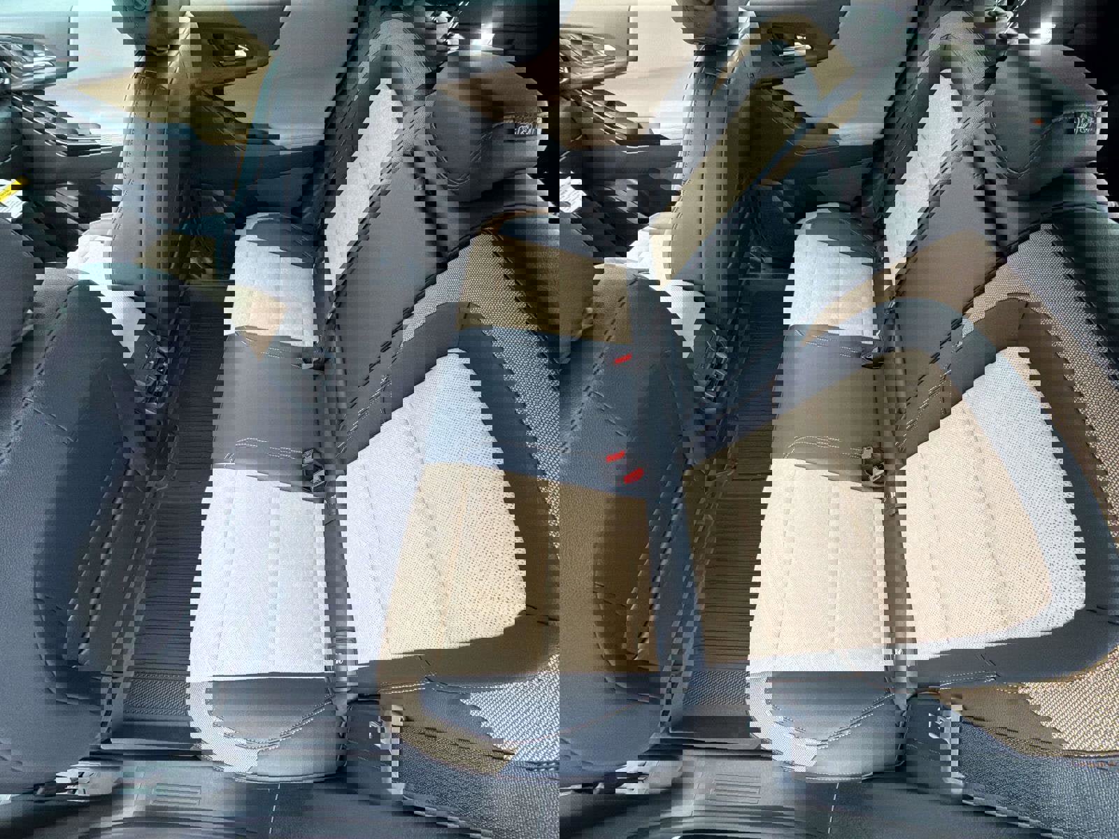 New 2026 Chevrolet Equinox ACTIV w/ Convenience Package III image 4