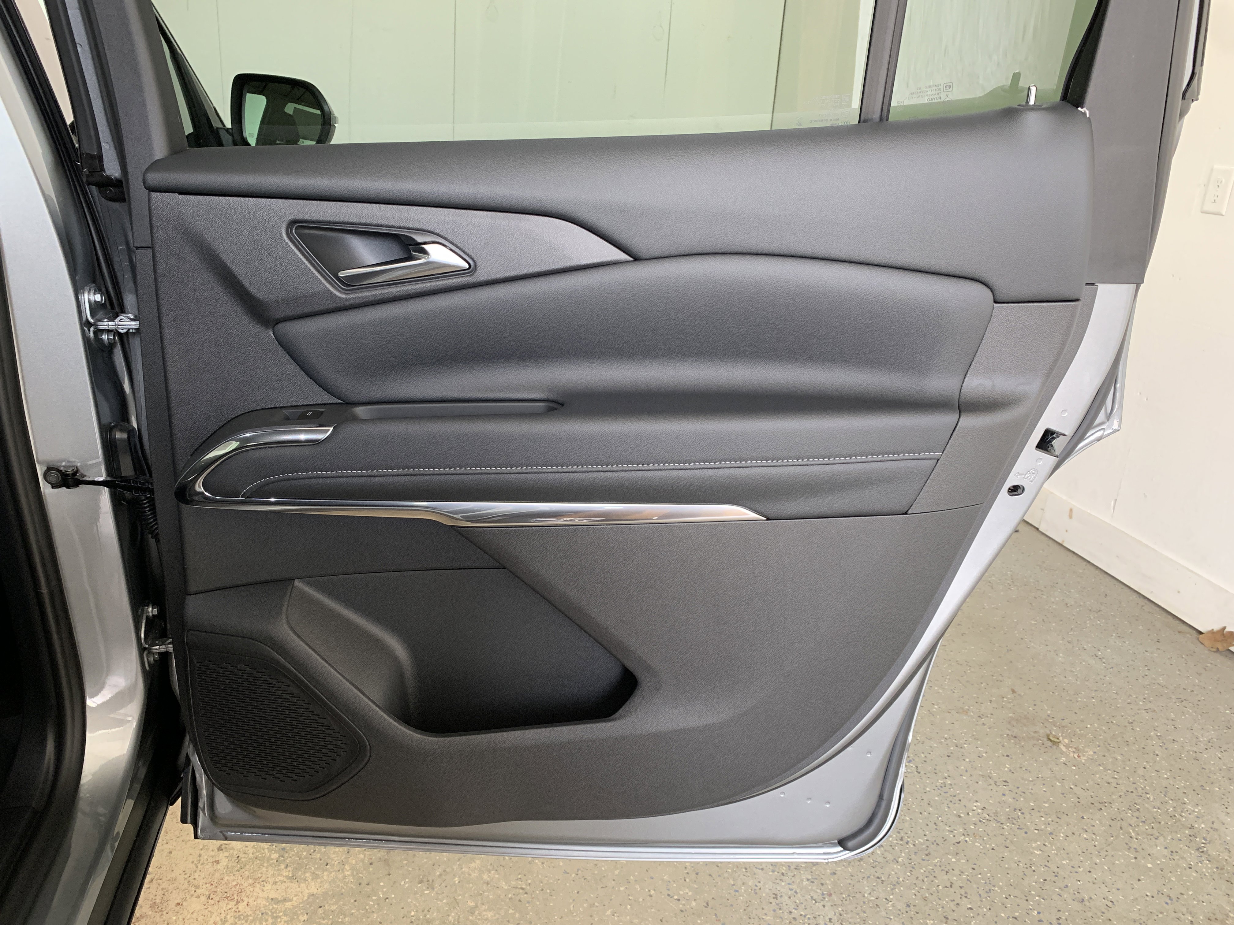 New 2026 Chevrolet Traverse LT image 37