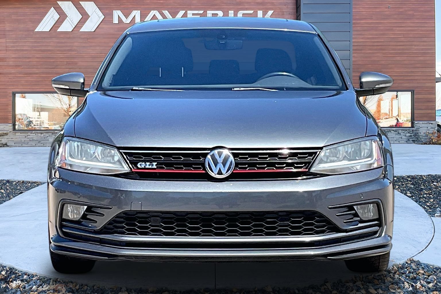 Used 2017 Volkswagen Jetta GLI FWD image 2