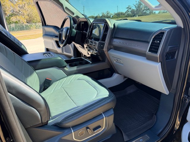 Used 2022 Ford F450 Limited w/ FX4 Off-Road Package image 20