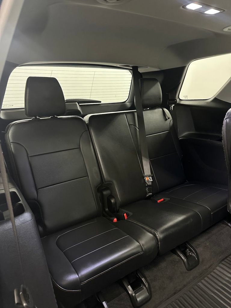 Used 2019 Chevrolet Traverse RS image 32
