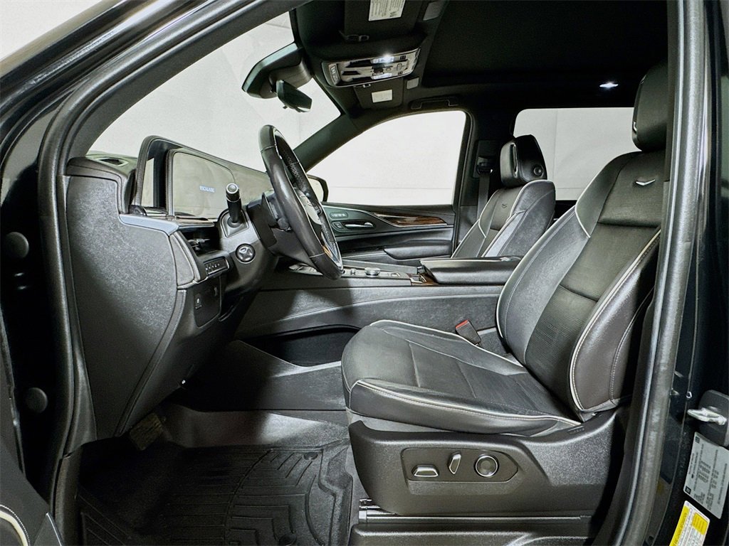 Used 2021 Cadillac Escalade ESV Premium Luxury image 20