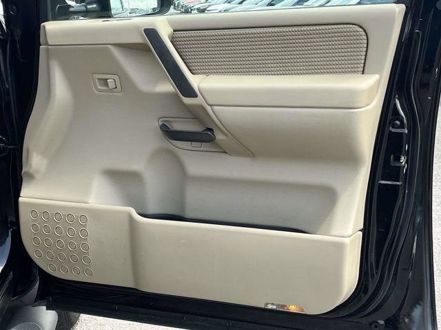 Used 2014 Nissan Titan SV w/ SV Value Truck Package AWD/4WD image 24