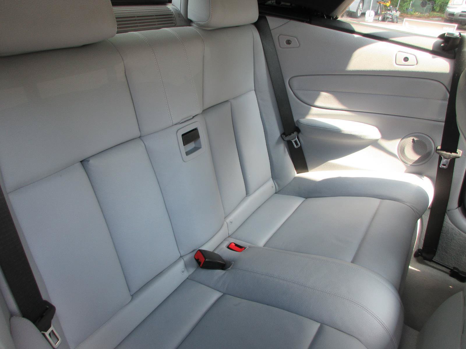 Used 2010 BMW 135i Convertible RWD image 14