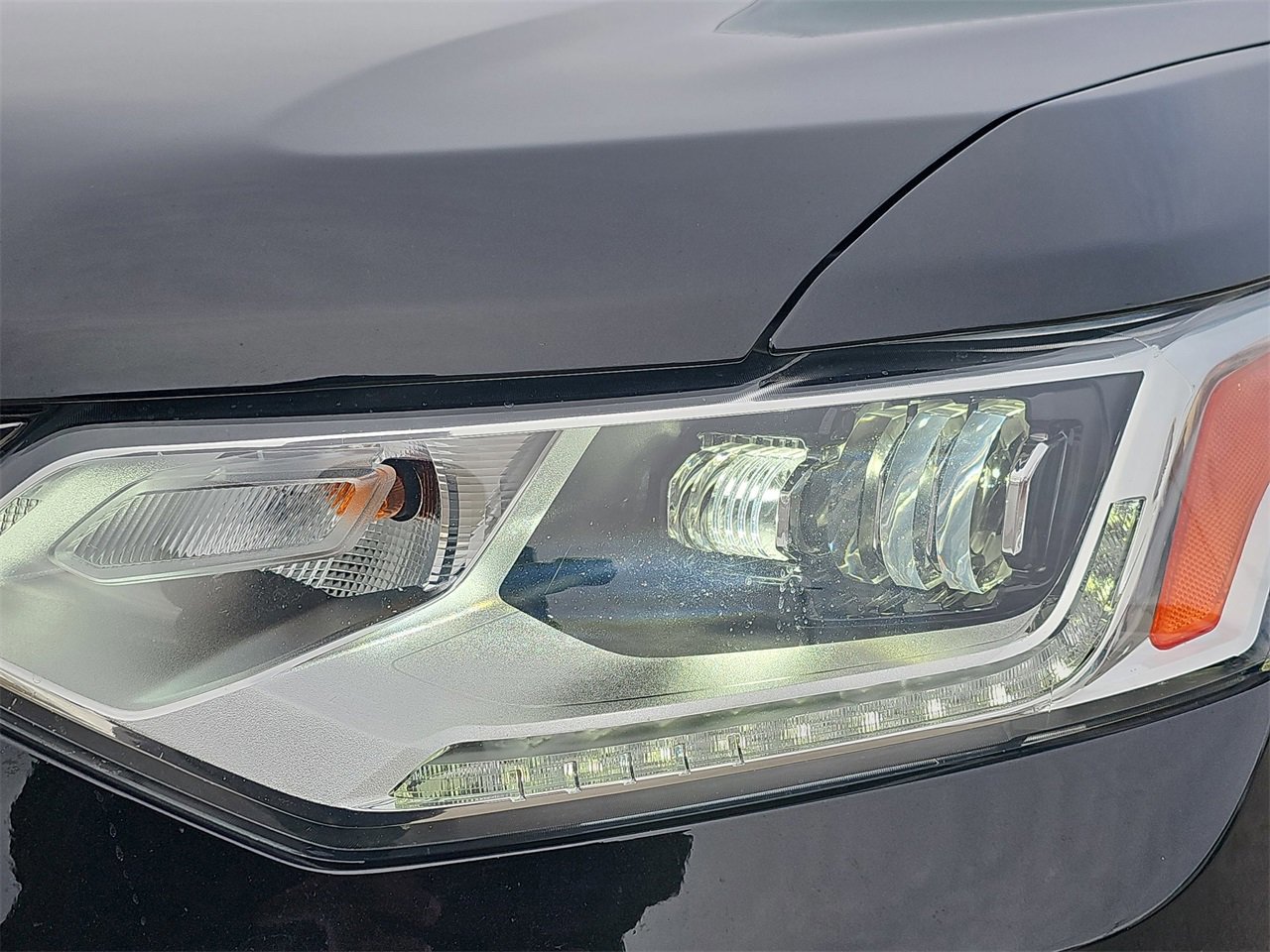 Used 2021 Chevrolet Traverse Premier w/ Redline Edition image 34