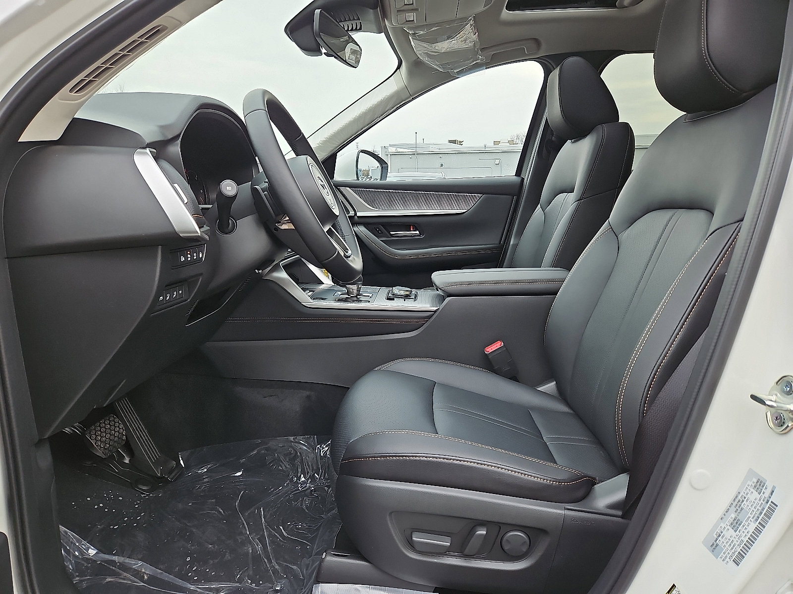New 2026 MAZDA CX-90 Plug-In Hybrid w/ Preferred image 11