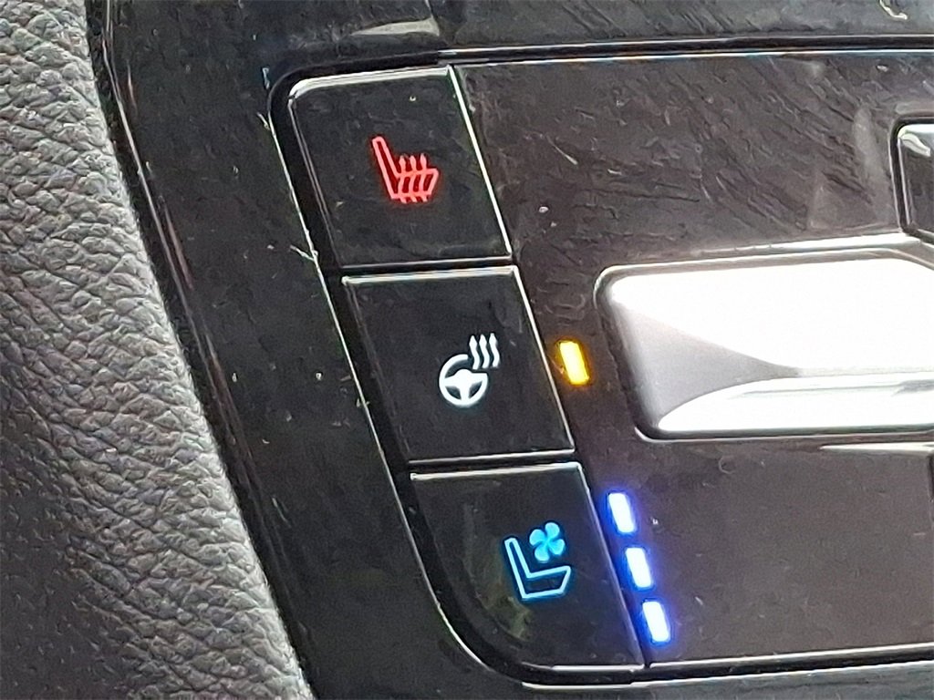 Certified 2022 Ford Explorer ST w/ Equipment Group 401A image 27