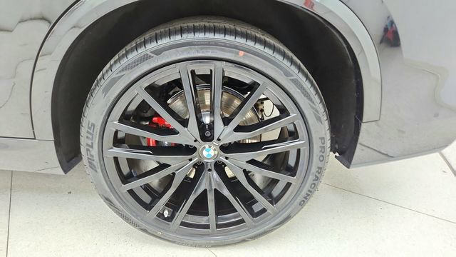 Used 2023 BMW X5 xDrive40i w/ M Sport Package image 62