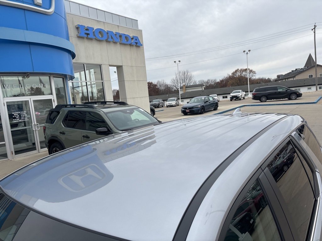 New 2025 Honda Pilot EX-L image 12