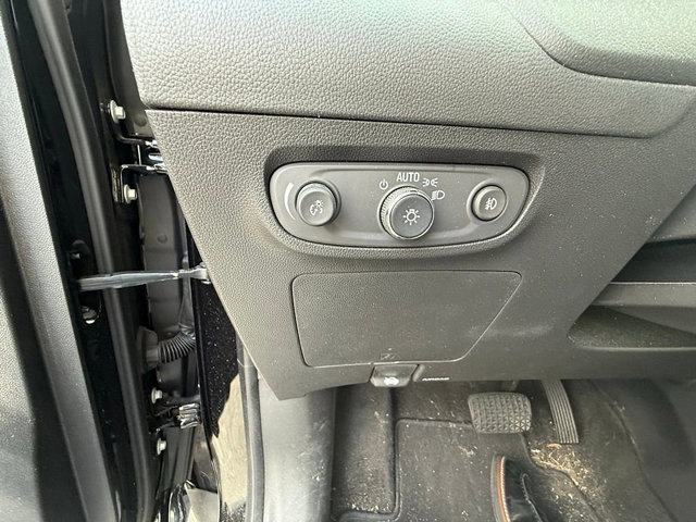 Used 2023 Buick Encore GX Preferred w/ Cold Weather Comfort Package image 23