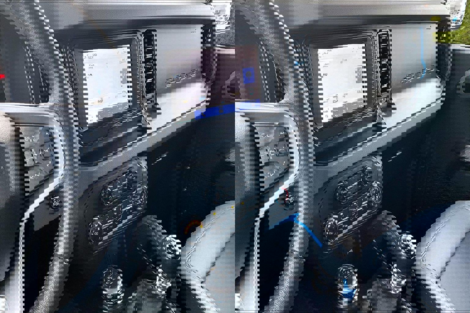 Certified 2022 Ford Bronco Black Diamond image 9