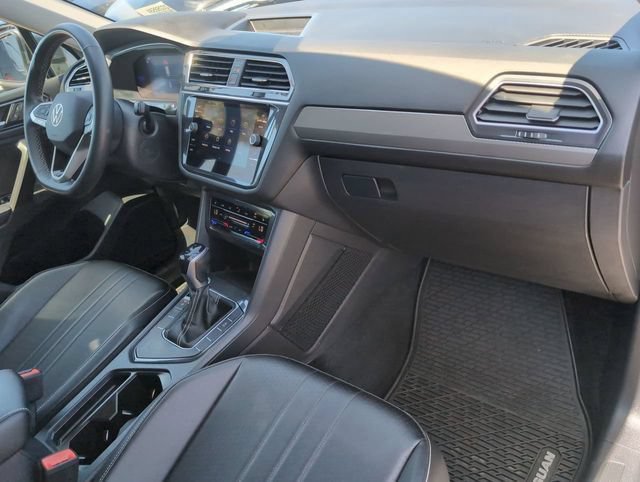 Used 2022 Volkswagen Tiguan SE FWD image 27