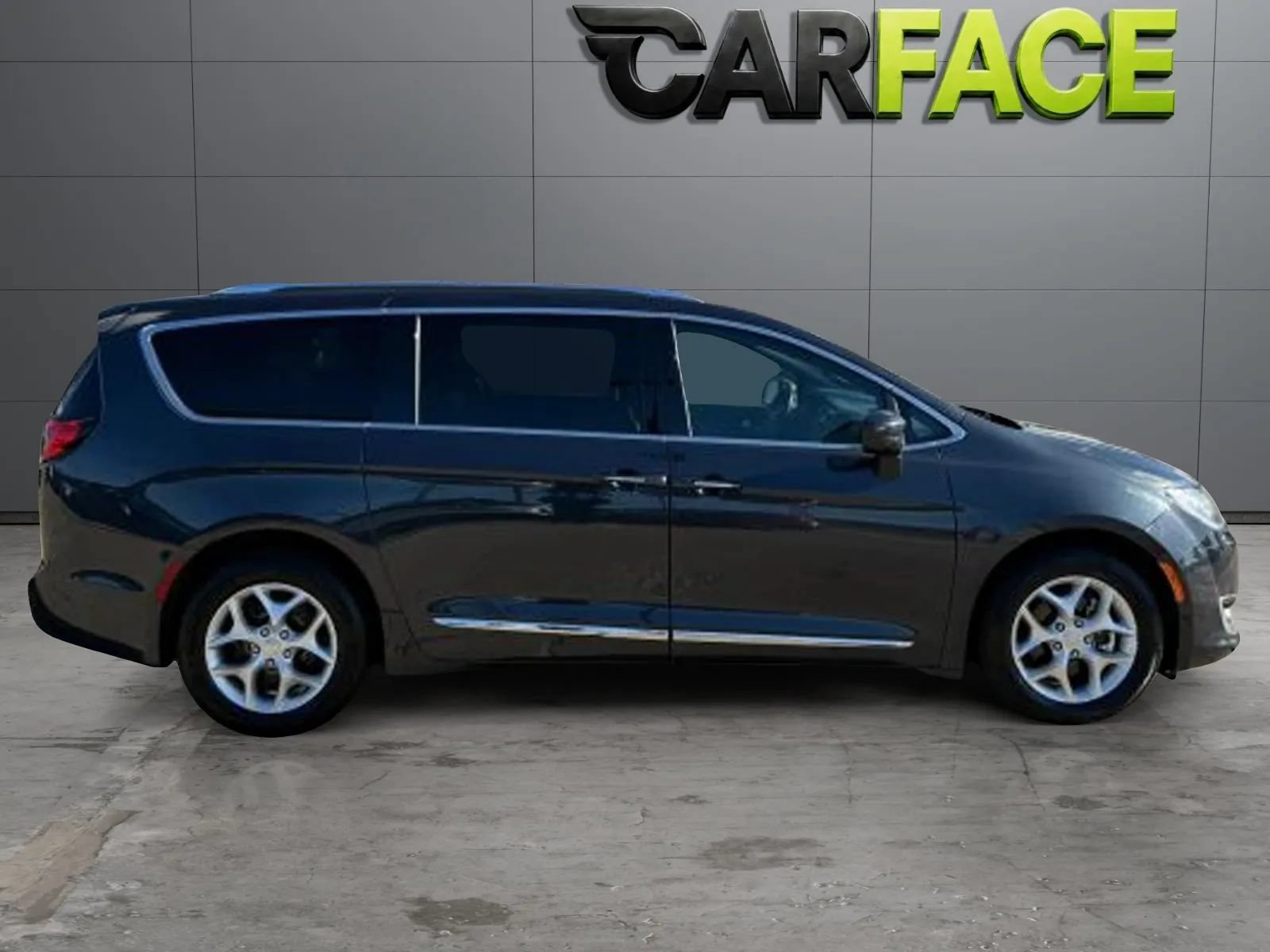 Used 2020 Chrysler Pacifica Touring-L FWD image 10