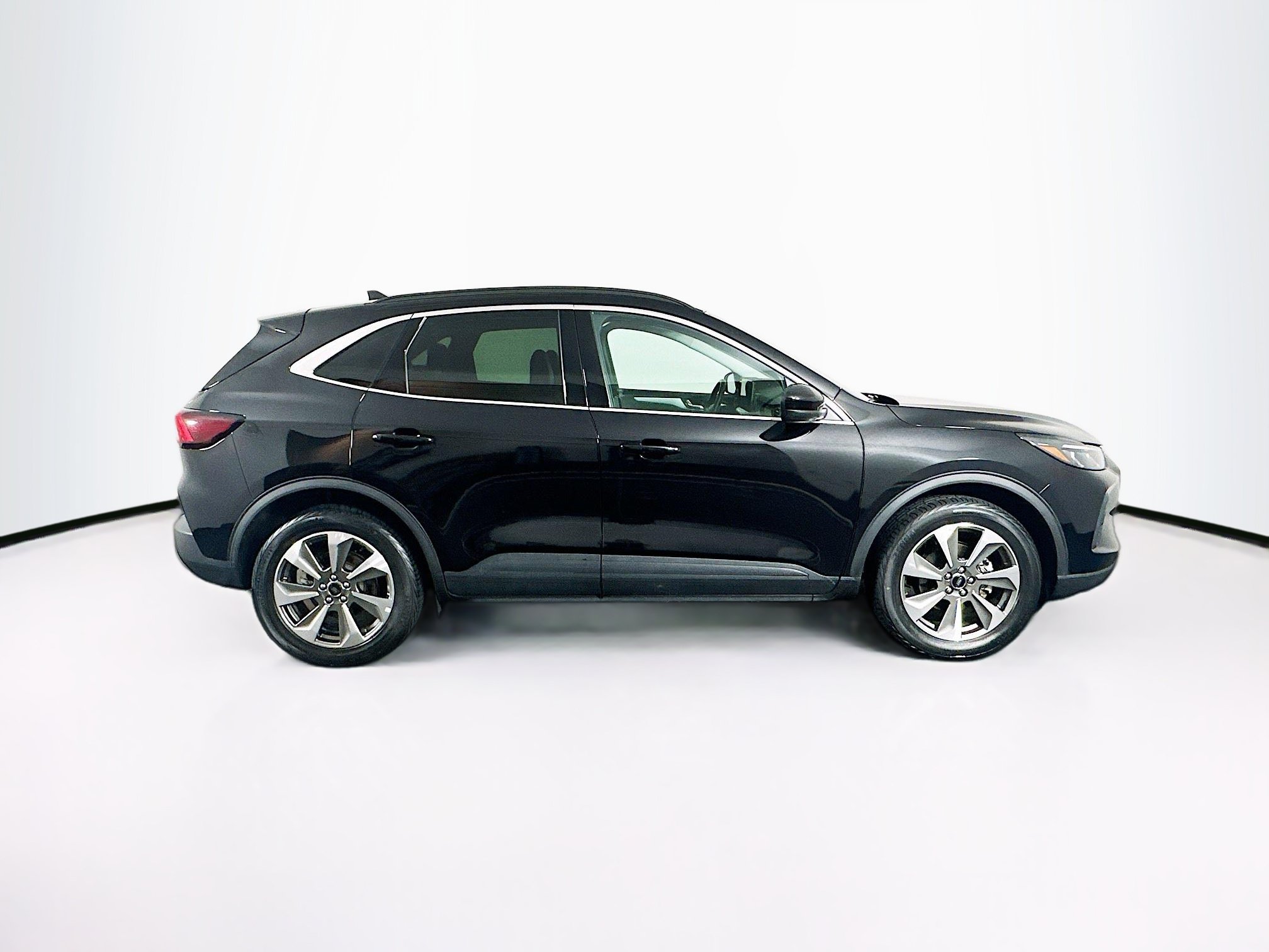 Used 2025 Ford Escape Platinum AWD/4WD image 10