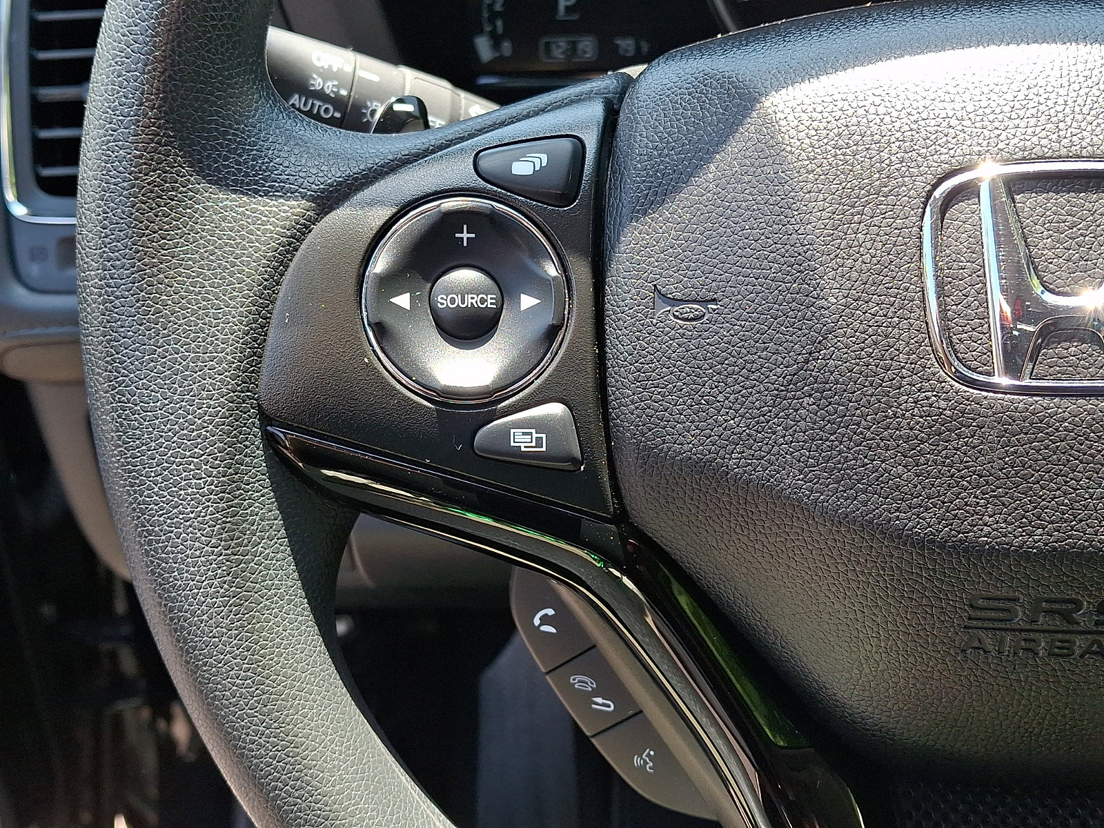 Used 2019 Honda HR-V EX image 21