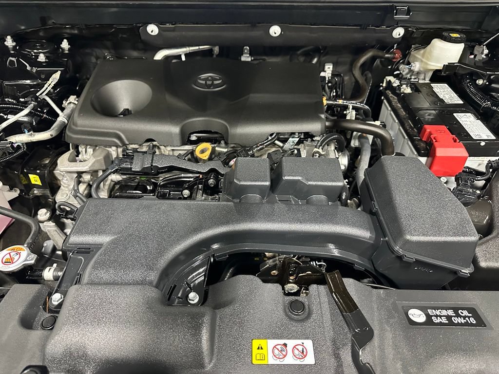 Used 2025 Toyota RAV4 XLE FWD image 67